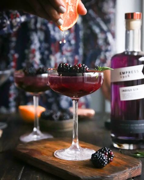 Blueberry Reduction, Pomegranate Gin, Empress Gin, Blackberry Cocktail, Empress 1908 Gin, Blackberry Gin, Citrus Cocktail, Rosemary Cocktail, Fruity Alcohol Drinks