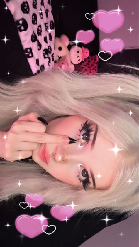 Egirl Eye Makeup, Puppy Eyes Makeup, Egirl Makeup, Cute Eye Makeup, Kawaii Makeup, Look Rose, Alternative Makeup, Pinterest Makeup, Dope Makeup