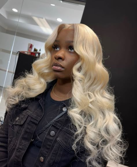 Loose Body Wave, Blonde Weave, Blonde Body Wave, Hd Lace Frontal Wigs, Frontal Wig Hairstyles, Wave Texture, Hd Lace Frontal, Frontal Hairstyles, Lace Frontal Wigs