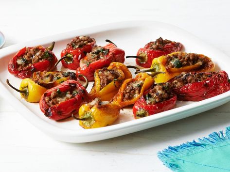 Baby Bell Peppers, Blue Jean Chef, Summer Appetizers Easy, Mini Peppers, Summer Food Party, Bell Pepper Recipes, Stuffed Mini Peppers, Summer Appetizer, Food Network Magazine