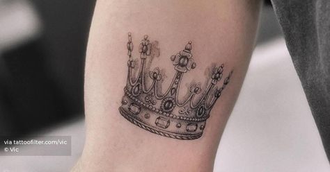 Realistic Crown Tattoo, Prince Crown Tattoo, Crown Tattoos For Men, Crown Neck Tattoo, Tattoo Designs Drawings Sketches, Tattoo Designs Men Arm, Crown Hand Tattoo, A Crown Tattoo, 500 Tattoo