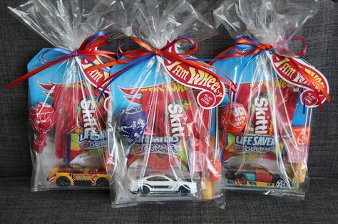 Monster Truck Birthday Party Ideas, Truck Birthday Party Ideas, Hot Wheels Themed Birthday Party, Race Car Party Favors, Monster Truck Birthday Party, Cars Party Favors, Hotwheels Birthday Party, Truck Birthday Party, Hot Wheels Birthday