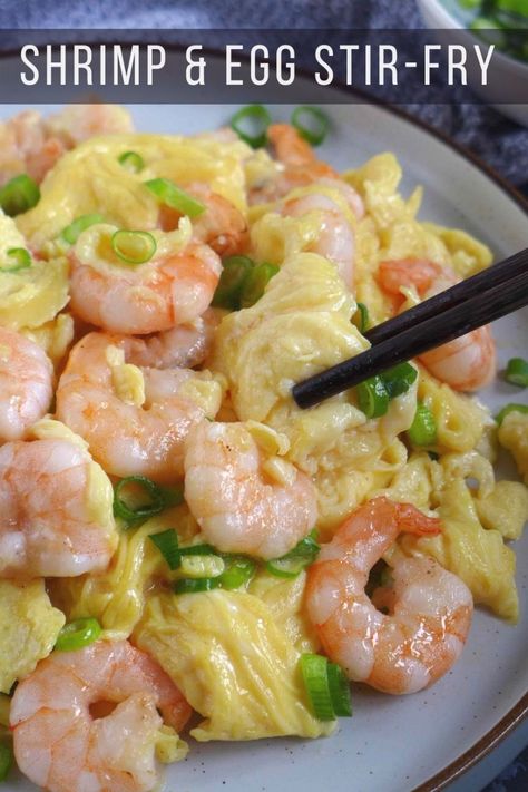 Egg Stir Fry, Shrimp And Eggs, Cantonese Cuisine, Chinese Cooking Recipes, Stir Fry Dishes, Food Scientist, Chinese Recipes, Chinese Dishes, Chinese Cooking