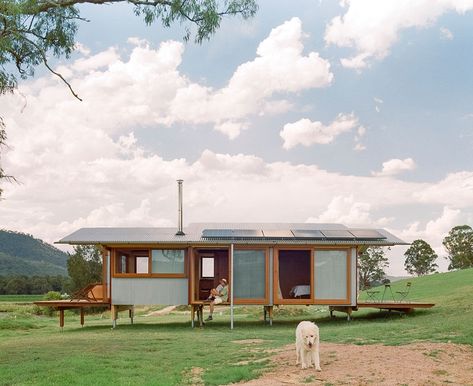 Dimensions X / Farm Stay | Peter Stutchbury Architecture - Australian Institute of Architects Pre Fab Tiny House, Prefab Cabins, Cabin Kits, Recyclable Materials, Construction Cost, Farm Stay, Industrial Buildings, Prefab Homes, Small Houses