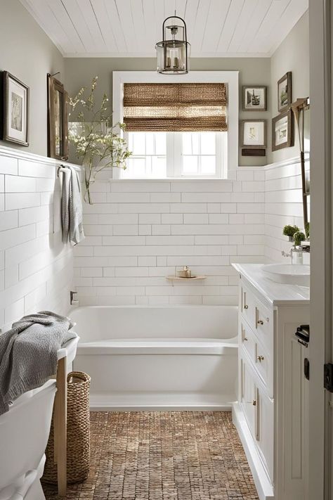 Bathtub Shower Bathroom, Small Shower Tub Remodel, Bathroom Remodels On A Budget, Bathroom Renovation With Tub, Tiny Bathroom Tile Ideas, Small Bathroom Ideas With Tub Layout, Very Small Bathroom Ideas With Tub, Tiny Master Bath Ideas, Small Cottage Bathroom Ideas