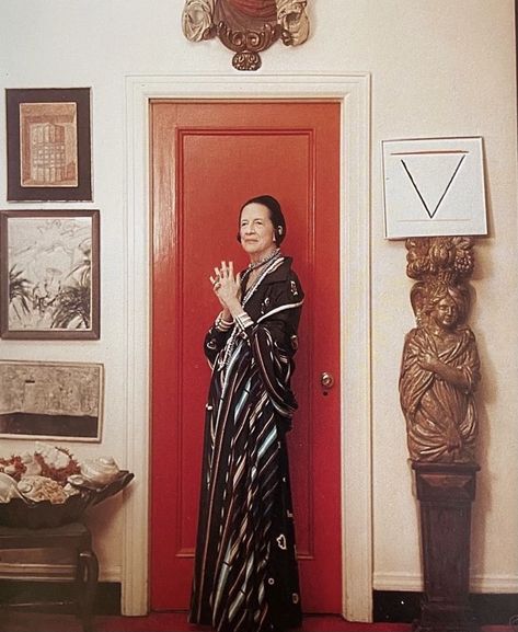 Issey Miyake Fashion, Diana Vreeland, Costume Institute, Harper’s Bazaar, Foto Art, Vogue Magazine, Harper's Bazaar, Harpers Bazaar, Issey Miyake