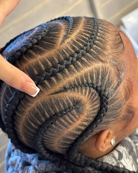 Instagram Six Braids Hairstyle, Stitches All Back Hairstyle, 7 Stitch Braids With Design, Womens Braided Hairstyles, 6-8 Stitch Braids With Designs, 8 Stitch Braids Cornrows, Simple Stitch Braids, 8 Stitch Braids With Design, 8 Feed In Braids Hairstyles