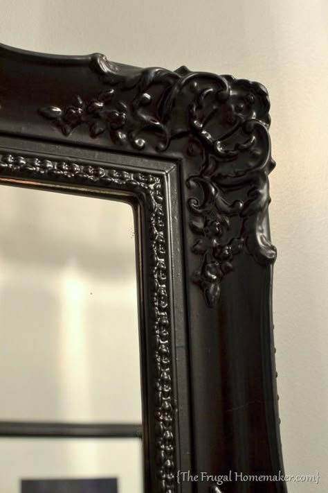 How to spray paint a mirror frame. Awesome to make any mirror fit your style! Paint A Mirror Frame, Paint A Mirror, Spray Paint Mirror, Painting Mirror Frames, How To Spray Paint, Painting Mirror, Black Mirror Frame, Mirror Frame Diy, Mirror Makeover