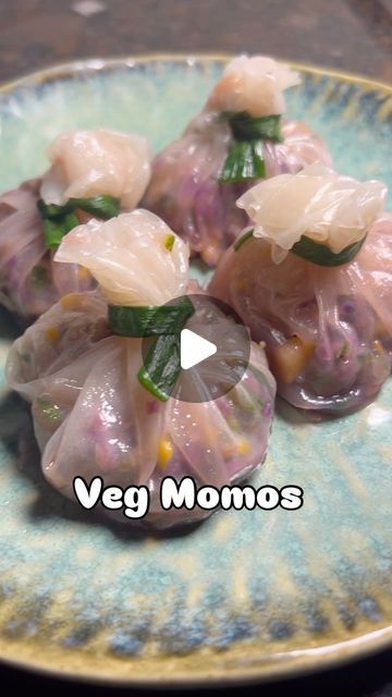 Sanket Lokhande on Instagram: "Healthy, Juicy, Easy and Yum! Serve it up hot and with Spicy Chutney 🥵🌶️  We have made these momos with a quick hack, this saves time, and efforts. Packed with nutrients, you must give it a try..  Ingredients:  Filling: 1. 1/2 cup each of Green Zucchini, Yellow, Capsicum and Red Cabbage  2. 20 cloves of garlic fine chopped 3. 1 inch ginger, finely chopped  4. 3 green chillies and 2 bulbs of spring onions.  Covering: 1. Rice sheets/paper 2. Spring onions   Seasoning: 1. Salt 2. Black pepper as per taste 3. 1 tbsp Light soy sauce  4. 1 tsp Aromat powder 5. 1/4 cup Spring Onions  (Veg momos, dumplings, soup, dimsums, dim sums, Asian cooking, steaming, healthy food)  #gharkakhana #recipereels #quickrecipes #whensanketcooks #homecooking #easyrecipes #recipereel Veg Dimsum Recipe, Veg Dumplings Recipe, Dimsum Recipes, Veg Dumplings, Veg Momos Recipe, Yellow Capsicum, Dumplings Soup, Spicy Chutney, Veg Momos