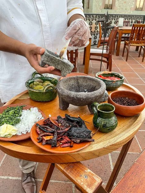 Oaxaca Mexico Food, Oaxacan Wedding, Dinner Decor Ideas, Start A Restaurant, Oaxaca Food, Starting A Restaurant, Day Of The Dead Party, Hot Chocolate Milk, Taco Shop