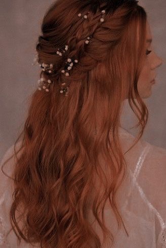 Wedding Hairstyles For Redheads, Wedding Dresses For Redheads, Auburn Hair Wedding Hairstyles, Bridesmaid Hairstyles Red Hair, Ginger Wedding Hairstyles, Red Headed Bride, Autumn Wedding Hairstyles, Red Hair Prom Hairstyles, Auburn Wedding Hair