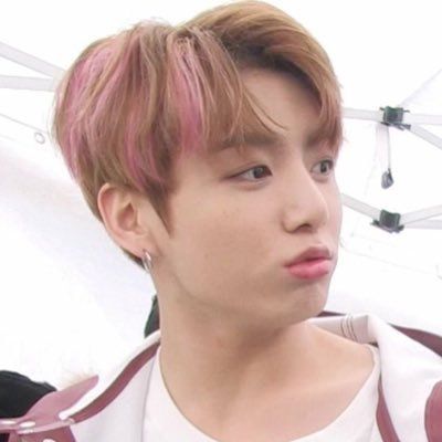 face🪞 on Twitter: "jimin living bratz doll ࿐ https://t.co/FWU0EuzRv3" / Twitter Baby Star Candy, Jeongguk Jeon, Everything Is Blue, Star Candy, Jeon Jeongguk, Bratz Doll, Shining Star, Foto Jungkook, Baby Star