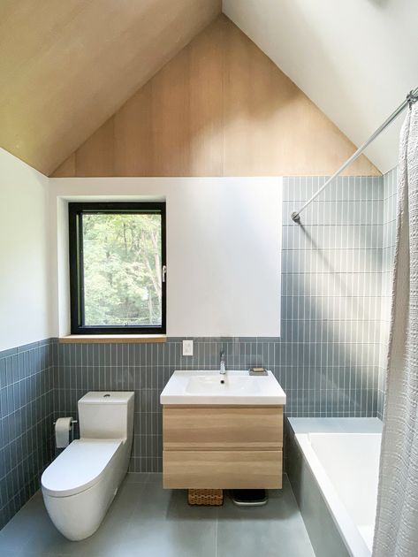 Window above toilet --> want Bathroom With Window Above Toilet, Bathroom High Window, Window Behind Toilet Small Bathrooms, Small Toilet With Window, Bathroom Window Above Toilet, Toilet Window Ideas, Small Toilet Room With Window, Bathroom Sink Under Window, Toilet With Window