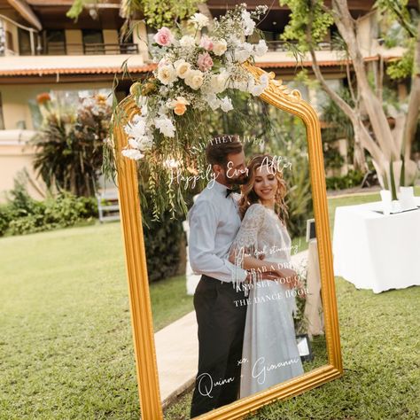 Photo booth wedding