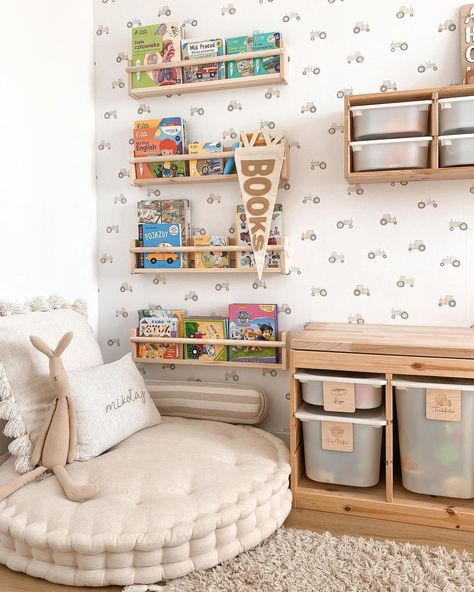 Book Wall Playroom, Reading Nook Toddler Room, Baby Reading Nook, Reading Corner For Toddlers, Reading Corner Playroom, Children Reading Corner, Nugget Reading Nook, Reading Nook In Bedroom Kids, Small Space Playroom Ideas