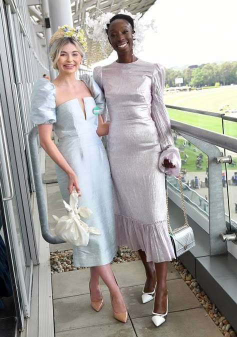 Day At The Races Outfit, The Races Outfit, Ladies Day Outfits, Royal Ascot Fashion, Outfits For Different Occasions, Royal Ascot Ladies Day, Fascinator Hats Outfit, Ascot Outfits, Bride Fascinator