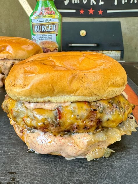 Smoked Cajun Burgers, Cajun Hamburger Recipes, Smoked Burgers Electric Smoker, Cajun Ground Beef Recipes, Tony Chachere Recipes, Tavern Burger Recipe, Cajun Burger Recipe, Grilled Burgers Recipes, Bourbon Burger Recipe