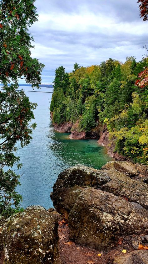 Presque Isle Park Presque Isle Maine, Lakes Aesthetic, Michigan Living, Summer Camp Aesthetic, Presque Isle State Park, Camp Aesthetic, Cozy Dorm, Upper Peninsula Michigan, Upper Michigan