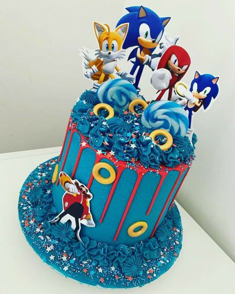 Hedgehog Cake Ideas, Super Sonic Cake, Super Sonic The Hedgehog, Pretty Cake Ideas, Sonic The Hedgehog Cake, Sonic Birthday Cake, Cake Bday, Bolo Sonic, Father's Day Cake