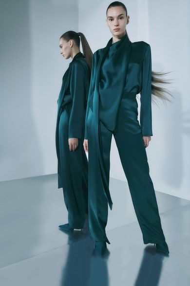 Sally Lapointe, Green Outfits, Trend Clothes, Resort 2020, Satin Top, Fashion Show Collection, Fashion 2020, Vogue Paris, High Waisted Trousers