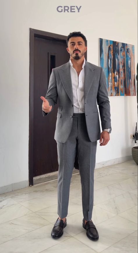 Suit For Graduation Men, Men Formal Outfit Classy Suits, Designer Suits For Men Classy, Grey Blazer Outfit Men, Men Formal Outfit Classy, Blazer Outfits For Men, Men Formal Outfit, Suits For Guys, Prom Outfits For Guys