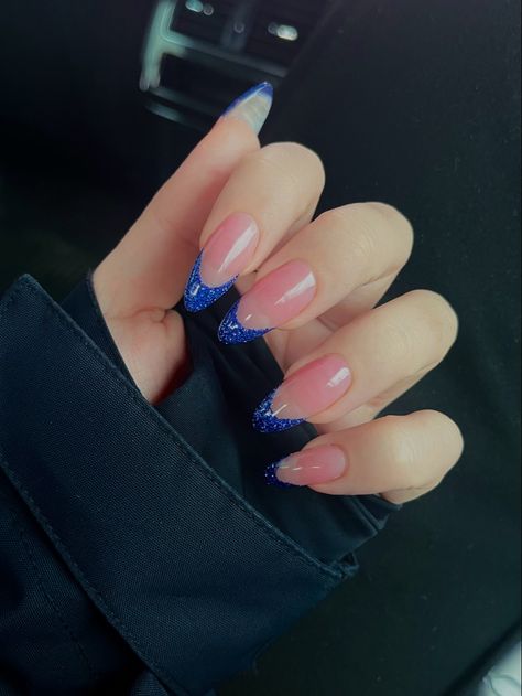 Royal Blue Nails With Sparkles, Cute Nails With Blue Dress, Nail Ideas With Blue Dress, Nails For Blue Sparkly Dress, Dark Blue With Sparkles Nails, Navy And Sparkle Nails, Sparkle Navy Blue Nails, Almond Royal Blue French Tip Nails, Homecoming Nails For Blue Dress