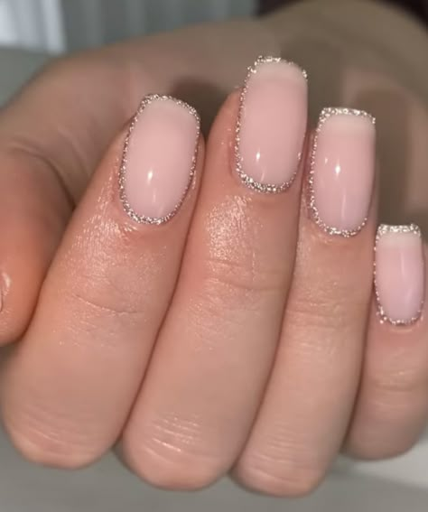 Nails With Glitter Outline, Glitter Outline Nails, Sparkly Square Nails, 24th Birthday Dress, Outline Nails, Glitter French Nails, Acrylic Nails Nude, Unghie Nail Art, Coral Nails