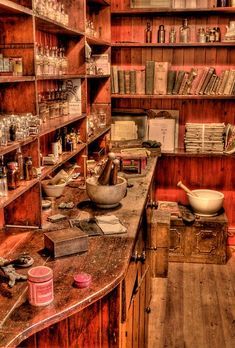 For decades the #apothecary was where people went to be healed. Its where Wise Men and #WiseWomen kept their #herbs and practiced their skills. Today many of us do not have a place to create our own ... Home Apothecary Room Decorating Ideas, Herbalist Shop, French Apothecary, Homestead Decor, Home Apothecary, Witch Room, Witch Cottage, Herbal Apothecary, Work Room