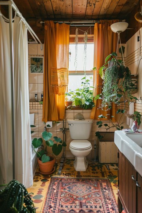 1 Bathroom House Ideas, Small Boho Apartment, Dt Lamp, Yellow Bathroom Ideas, Hippie Bathroom, Bathroom Sketch, Bathroom Decor Boho, Cozy Bathroom, Eclectic Bathroom