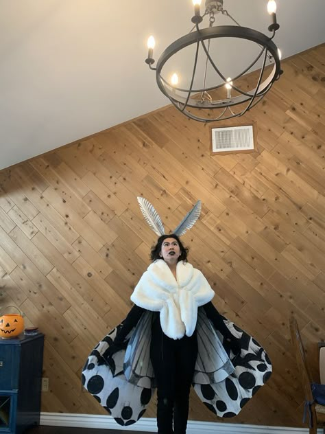 Make a moth costume out of cardboard. Check out my youtube video for the tutorial. Moth Costume Diy, Moth Cosplay, Mothman Costume, Wings Costume Diy, Lamp Costume, Fly Costume, Moth Costume, Ren Faire Costume, Diy Wings