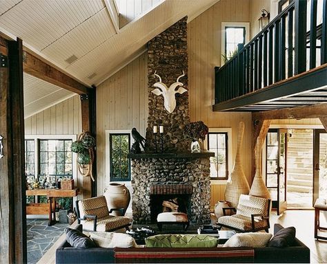 Obsessed. Copake Lake House-02-1 Kindesign Lake House Interior Design, Lake House Living Room, Living Room New York, Rustic Lake Houses, Thom Filicia, Lake House Interior, Rustic Country Home, Lake Houses, Lake House Ideas