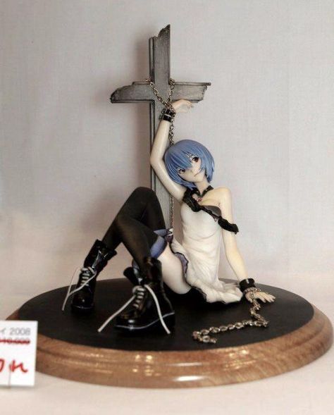 Anime Figure Laying Down, Rei Figurines, Anime Figures Evangelion, Evangelion Figures Rei, Anime Figure Pose Ref, Rei Figure Evangelion, Rei Ayanami Figurines, Anime Figures Poses, Evangelion Figurine