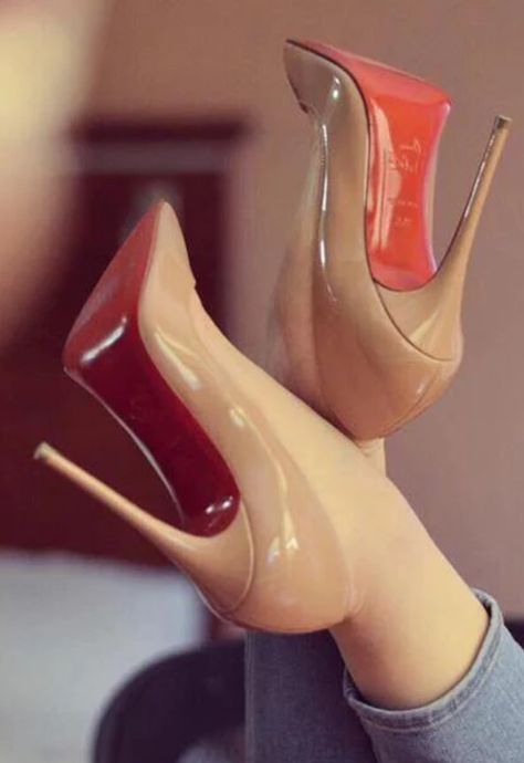 Red High Heel Shoes, Shoes Heels Classy, Beautiful High Heels, Nylons Heels, Red High Heels, Heels Classy, Super High Heels, Womens Wedding Shoes, Leather High Heels