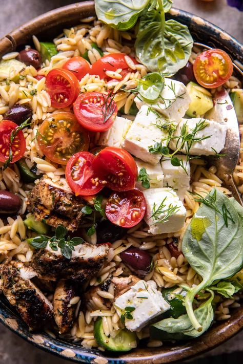 Greek Chicken Orzo Salad: Almost no-cook, comes together quickly, and with very little effort...your new go-to pasta summer salad! Half Baked Harvest Recipes Orzo, Greek Chicken Orzo Salad, Greek Chicken Orzo, Chicken Orzo Salad, Bacon Pasta Salad, Wales Food, Greek Orzo Salad, Sauteed Chicken Breast, Salad Appetizer Cups