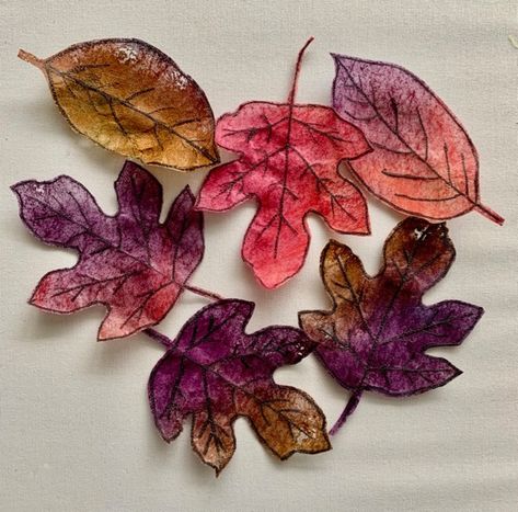 Waxed Leaves, Fabric Art Tutorials, Leaves Tutorial, Surface Design Fabric, Lavender Crafts, Leaf Projects, New Sketchbook, Foam Stamps, Creative Textiles