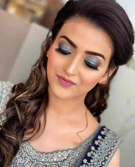 Sky Blue Dress Makeup, Wedding Guest Makeup Looks, Indian Eye Makeup, Simple Eyeshadow Looks, Pink Eye Makeup Looks, Wedding Guest Makeup, Blue Makeup Looks, Engagement Hairstyles, Engagement Makeup