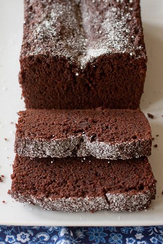 Everyday Chocolate Loaf Cake - Smells Like Home Chocolate Loaf, Chocolate Loaf Cake, Home Cake, Loaf Cake Recipes, Buttermilk Recipes, Things To Bake, Chocolate Pastry, Loaf Cakes, Peanut Butter Frosting