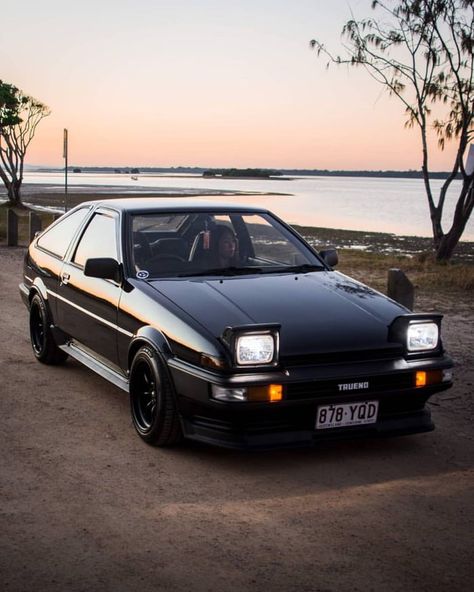 Jdm Culture, Corolla Ae86, Car Jdm, Toyota Ae86, Wallpaper Luxury, Cars Aesthetic, Car Luxury, Aesthetic Luxury, Interior Luxury