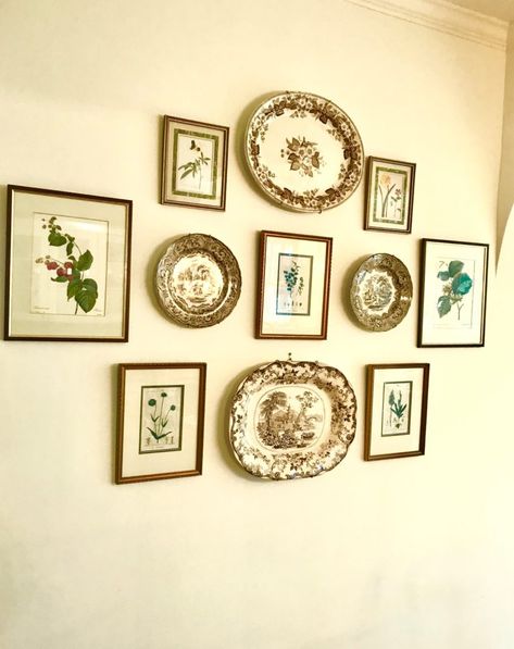 Art Leaning On Mantle, Wall Plate Arrangement Ideas, Wall Plates Decor Ideas, Plate And Art Wall, Plate Gallery Wall Dining Rooms, Plates On Wall Around Mirror, Gallery Wall With Plates And Pictures, Plate Wall Display Dining Room, Plates Above Bed