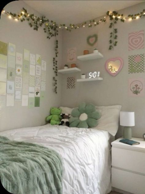 Aesthetic Bedroom Ideas, Preppy Room Decor, Inspire Me Home Decor, Makeover Bedroom, Preppy Room, Teen Room Decor, Cute Room Ideas, Teen Bedroom Decor