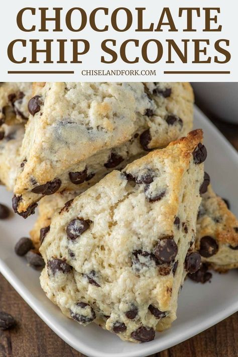 Chocolate Chip Scones Recipe, Chocolate Chip Scones, Scones Recipe Easy, Homemade Scones, Holiday Sweets, Scones Recipe, Baking Cookies, Scone Recipe, Baking Sweets