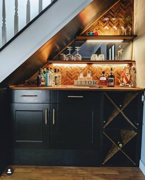 Small Bar Under Staircase, Dry Bar Under Stairs, Home Bar Designs Small Corner, Bar Under Stairs, Under Stairs Wine Cellar, Under Stairs Nook, Stair Nook, Home Bar Design, Entry Stairs