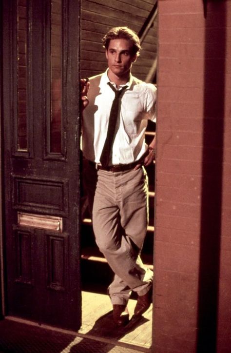 Matthew McConaughey in "A Time to Kill" (1996) Matthew Mc, A Time To Kill, Mia 3, Celebrity Dads, Matthew Mcconaughey, Livingston, Brad Pitt, Pretty Men, Looks Vintage