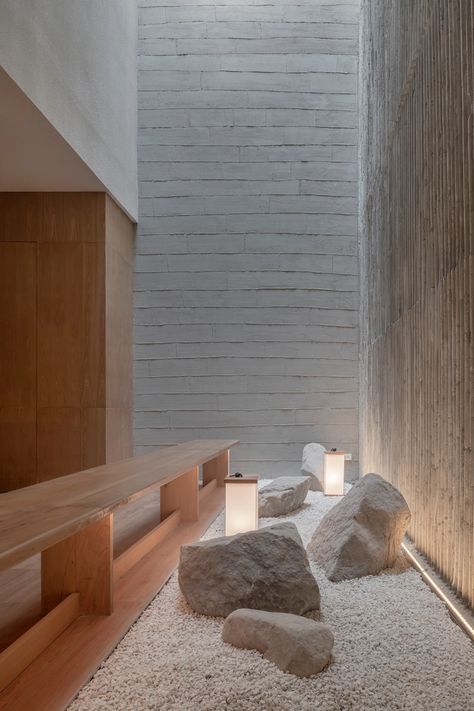 Yunomori Onsen and Spa by Sixseven Studio (I) | Wison Tungthunya & W Workspace Jardin Zen Interior, Indoor Zen Garden, Japanese Spa, Zen Interiors, Japanese House, Zen Garden, Cafe Interior, Residential Design, Tea House