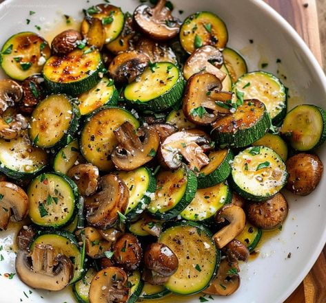 Skillet Zucchini And Mushrooms | Easy And Flavorful Side Dish - My Home Made Recipe Mushroom Zucchini Recipe, Zucchini And Mushrooms, Sautéed Zucchini, Zucchini Sticks, Sauteed Zucchini, Easy Recipes For Beginners, Diet Recipes Easy, Idee Pasto Sano, Mediterranean Diet Recipes