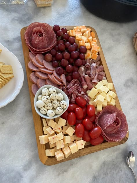 Meat And Cheese Board Valentines, Meet And Cheese Charcuterie Board, Cheese Shapes For Charcuterie, Chacourtie Board Ideas, Shacudery Board, Salami Board Ideas, Birthday Party Foods For Adults, Valentines Meat And Cheese Tray, Red Wine Charcuterie Board