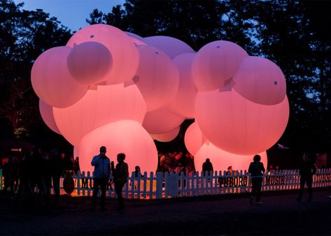 BIG creates inflatable pavilion at Roskilde Music Festival Big Architects, Bjarke Ingels, Genius Loci, Bouncy Castle, Light Sculpture, Chinese Architecture, Sculpture Installation, Futuristic Architecture, Light Installation