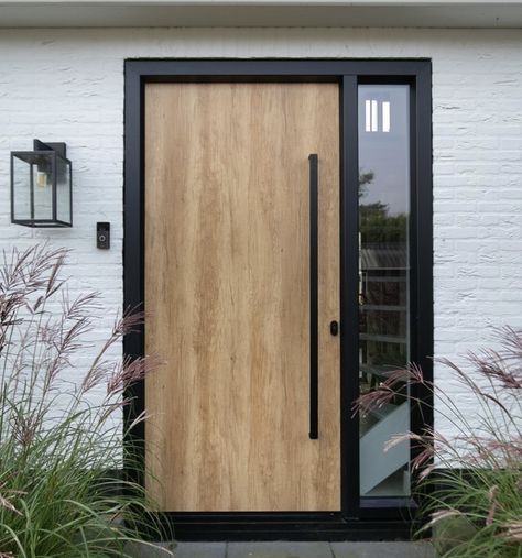 Black House Front Door, Modern Porch Ideas Entrance, Modern Glass Front Door, Black And Wood Exterior, Modern House Front Door, Modern Wood Front Door, Kitchen Door Design, Modern Front Door Ideas, Modern Exterior Door