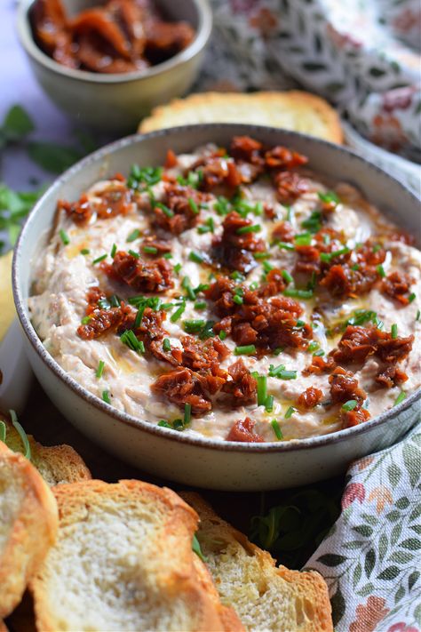 Sundried Tomato Spread, Sun Dried Tomato Dip, Tomato Spread, Sundried Tomato Dip, Olive Dip, Sun Dried Tomato Sauce, Baguette Bread, Skillet Pasta, Vegetable Platter