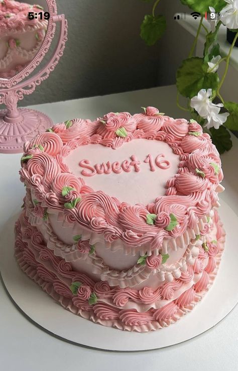 Vintage Pink Cake Aesthetic, Cute Cakes Aesthetic Pink, Cute 16 Birthday Cakes, Sweet 16 Vintage Cake, Pink 15 Birthday Cake, Pink 16 Birthday Cake, Sweet 16 Aesthetic Cake, Coquette Cake Aesthetic, 16tg Birthday Cake